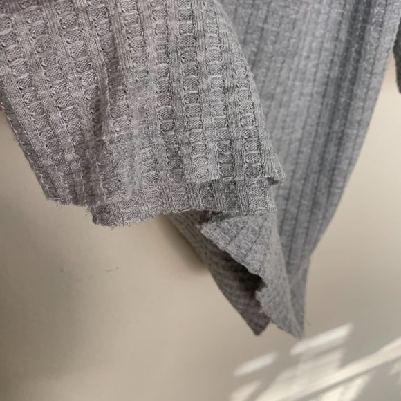 Natural Reflections Long Sleeve Button Up Long Sleeve Waffle Knit Top - Picture 4 of 10